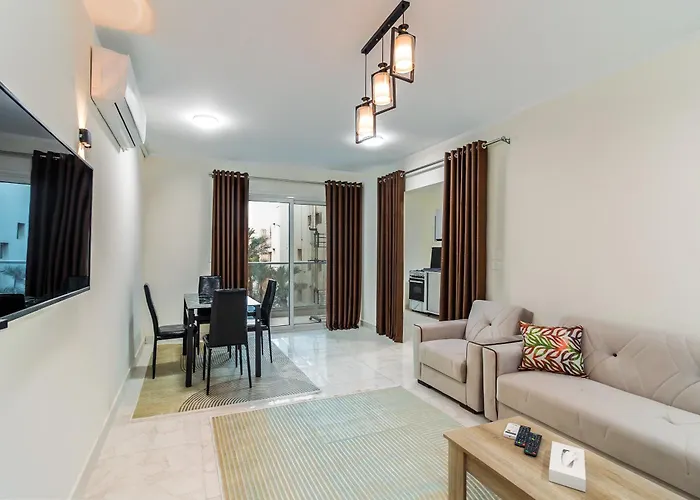 Apartmanhotel Peaks - Luxury 1br Pool View R106 El Nessim