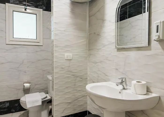Apartmanhotel Peaks - Luxury 1br Pool View R106 El Nessim 3*
