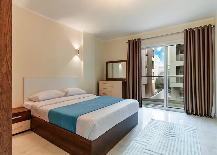 Apartmanhotel Peaks - Luxury 1br Pool View R106 El Nessim 3*