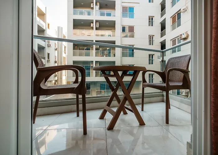 Apartmanhotel Peaks - Luxury 1br Pool View R106 El Nessim